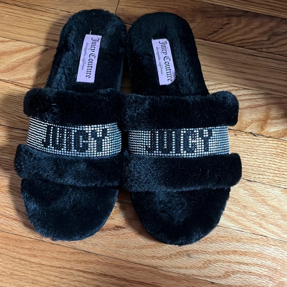 Juicy Couture Slides